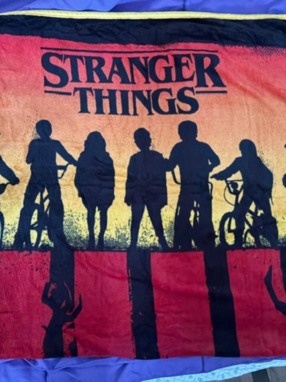RARE*** Funko NETFLIX Stranger Things Fleece Blanket Throw Upside Down 46" x 60"